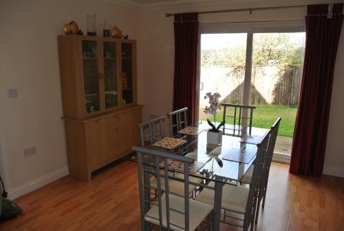 Facilities, Bramley Cottage in Lake North