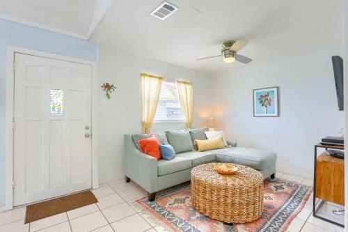 Binnie’s Beachfront Bungalow in Clearwater Beach, USA