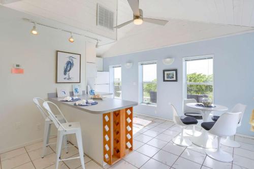 Binnie’s Beachfront Bungalow in Clearwater Beach, USA