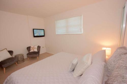 605 Dockside - image 2