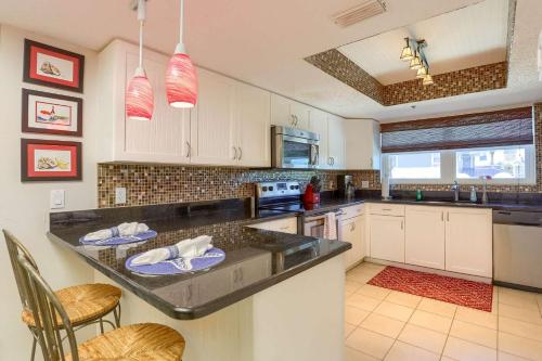 105 Hamilton House - image 3