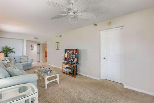 105 Hamilton House - image 4
