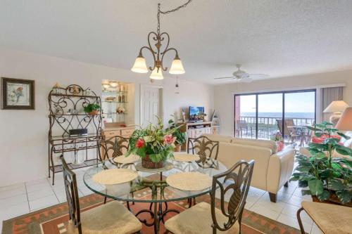210 Reef Club