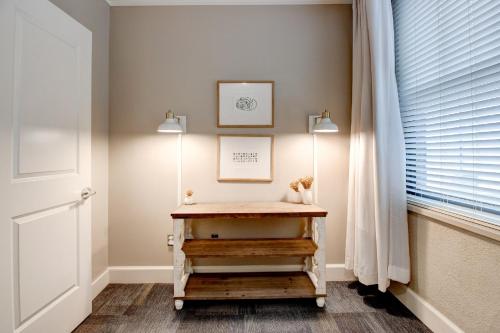 Comfy DT 1BR with Gym & Pool by Zencity - image 12