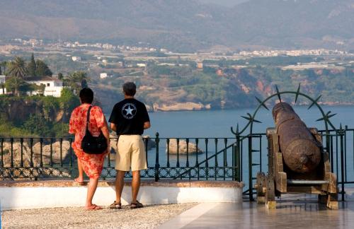 Apartamentos Perla Marina - image 7