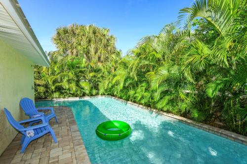 Coconut Cottage #4 by AMI Locals - image 6