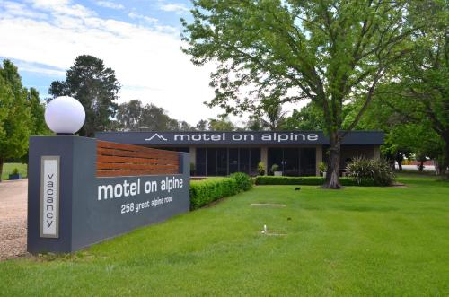 Myrtleford Motel on Alpine