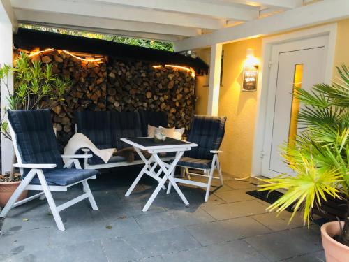 Apartment TinyHouse mit Pool, Outdoor Whirlpool und Garten in Petershagen/Eggersdorf