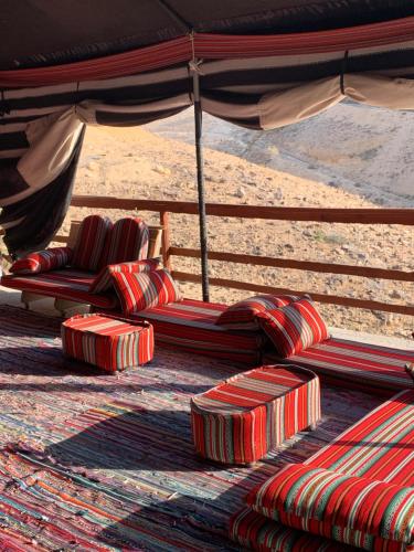 אוהל לוט in Hatsavim