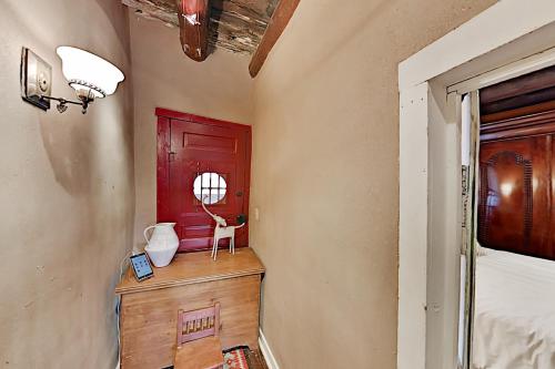Gorgeous Suite - Full Kitchen Jetted Tub & 2 Kivas Duplex - image 6