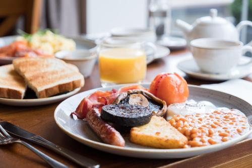 Toll House Inn - image 3