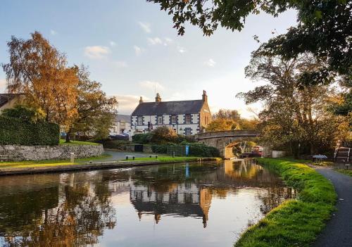 The Bridge Inn - Accommodation - Ratho