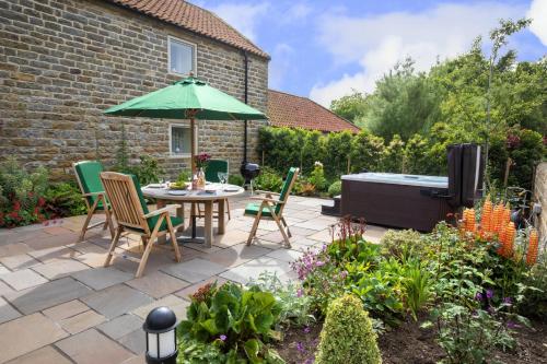 Thirley Cotes Farm Cottages - image 14