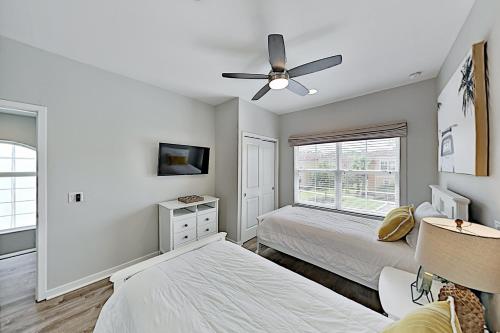Choice Townhome with Hot Tub Near Disney World townhouse - image 8