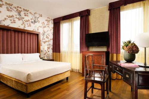Enterprise Hotel Design & Boutique - image 37