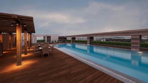 Плувен басейн, Holiday Inn Jaipur City Centre in Джайпур