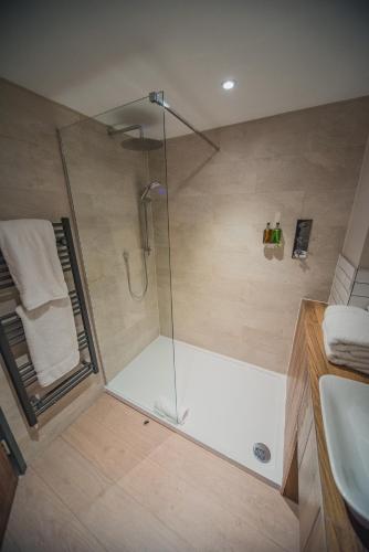 Thonock Park Guest Rooms - image 7