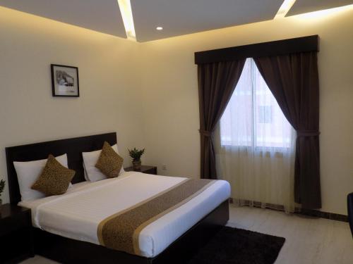 Landmark Furnished Units - Prince Sultan - image 8