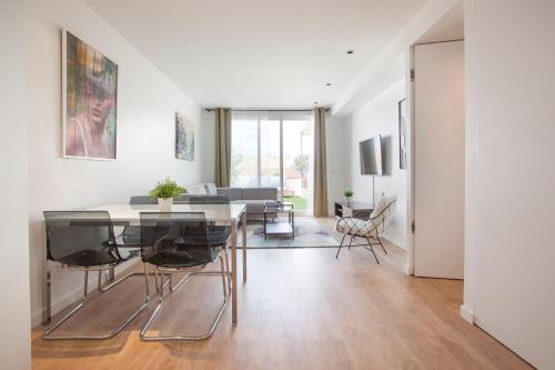 Three-Bedroom Apartment image 7