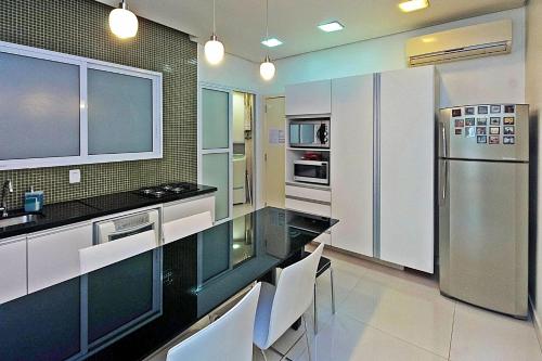 Apartment image 6