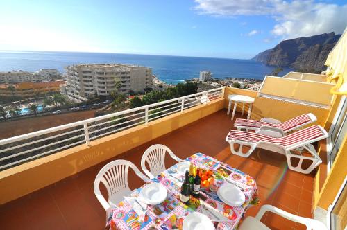 Los Gigantes, Eva, Panoramic ocean view!