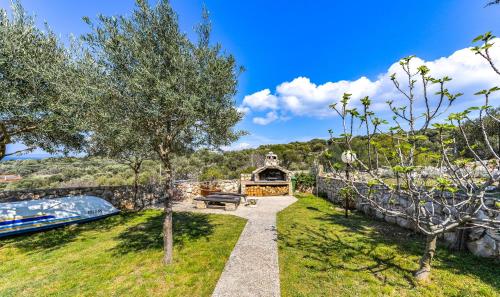  Apartment Tia in Lun