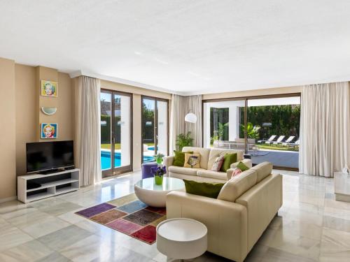Luxury villa 11 puerto banus