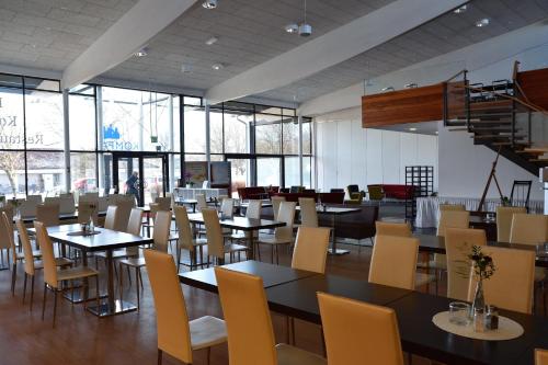 餐廳, 孔帕森酒店 (Kompassen) in 恩雪平