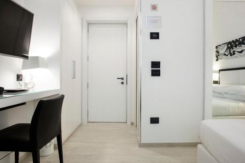 LHP Suite Napoli Parco Margherita - image 4
