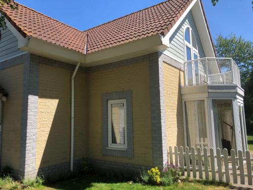 Leuke VakantieVilla aan 't Strand voor max 9 pers en 1 baby in Kamperland