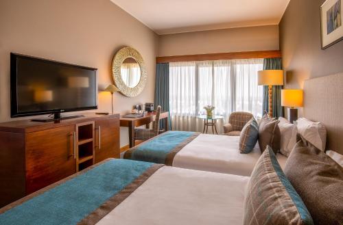 2 twin beds