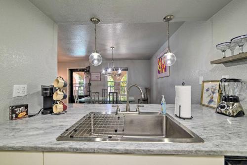 Updated Year-Round Condo with Pool and Beach - image 6