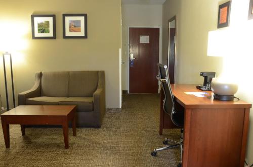 Comfort Inn & Suites Cave City