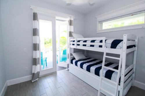 Day Break Bungalow by AMI Locals - image 8