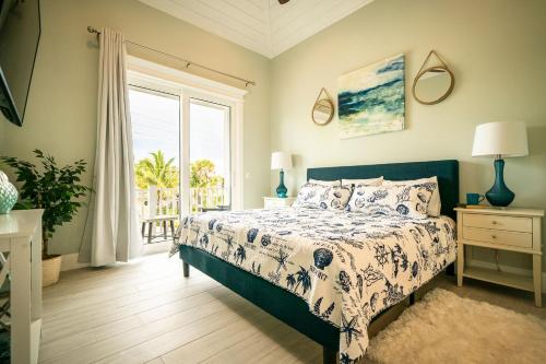 Feelin' Beachy by AMI Locals - main image