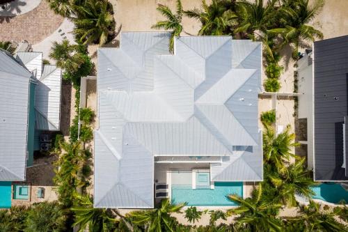 Feelin' Beachy by AMI Locals - image 6