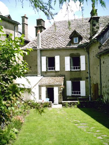 Chambre d'Hôtes La Maison de Barrouze - Accommodation - Salers