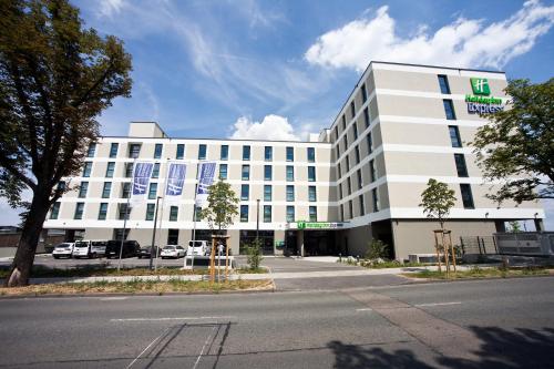 Holiday Inn Express - Darmstadt, an IHG hotel - Hotel - Darmstadt