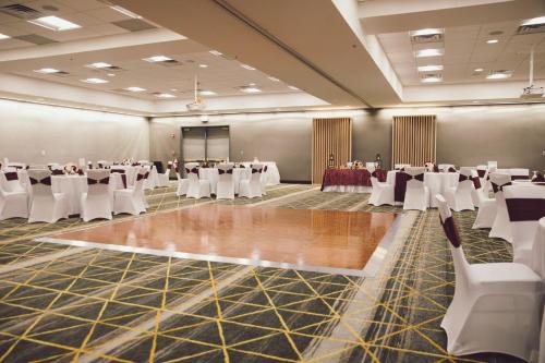 Holiday Inn Fredericksburg - Conference Center an IHG Hotel - image 8