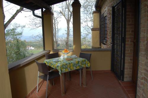 3 bedrooms, 7 beds
