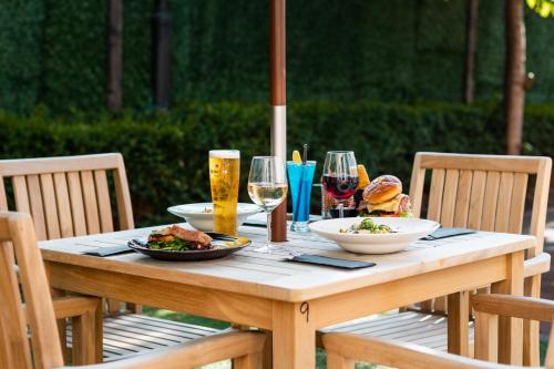 Holiday Inn Newcastle-Jesmond an IHG Hotel - image 4