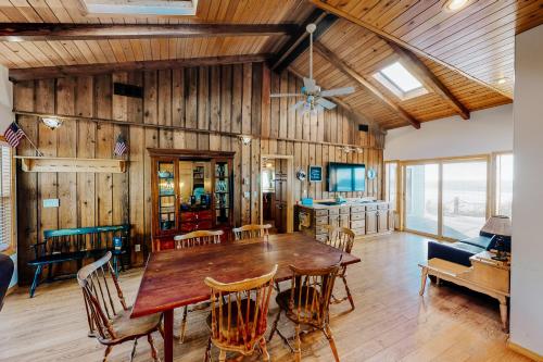 The Beach House - image 6