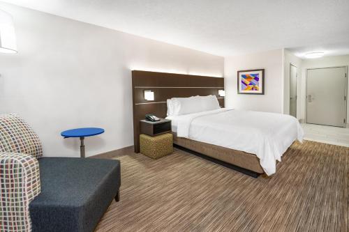 Holiday Inn Express Hotel & Suites Albuquerque - North Balloon Fiesta Park, an IHG Hotel