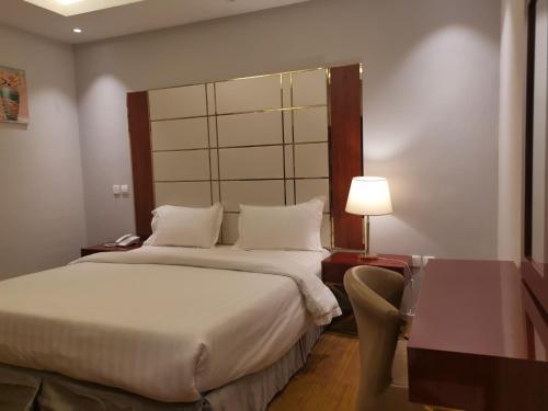 Rasis Park ApartHotel