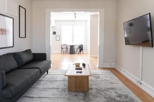 Updated Lake View 1BR with W&D by Zencity - image 3