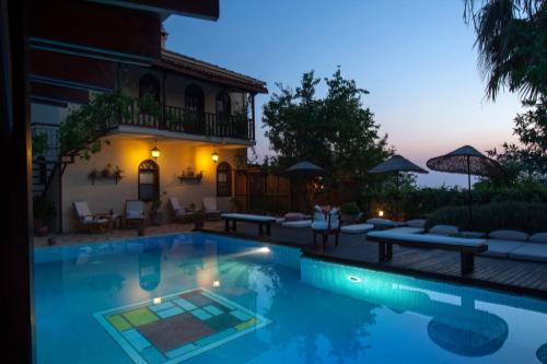 Mandarin & Mango Boutique Hotel - 수영장