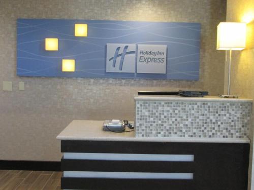 Holiday Inn Express Hotels Cloverdale (Greencastle) By IHG - 숙소 외관