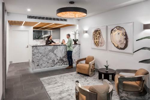 로비, Argo Apartments in 울런공 시내
