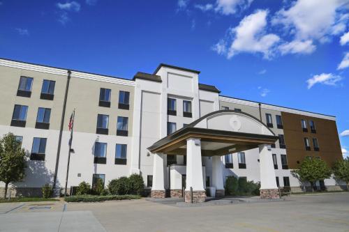 Holiday Inn Express Fargo - West Acres, an IHG Hotel