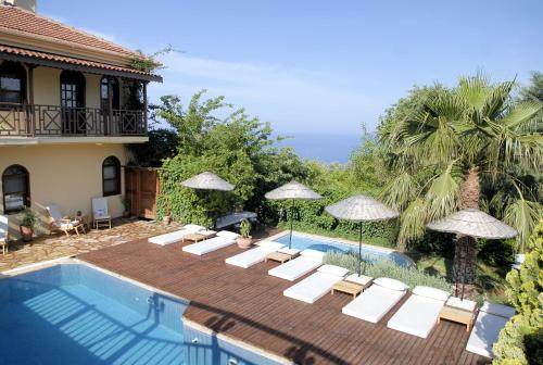 Mandarin & Mango Boutique Hotel - 수영장